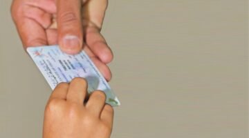 بطاقة الإقامة في سلطنة عمان 2025