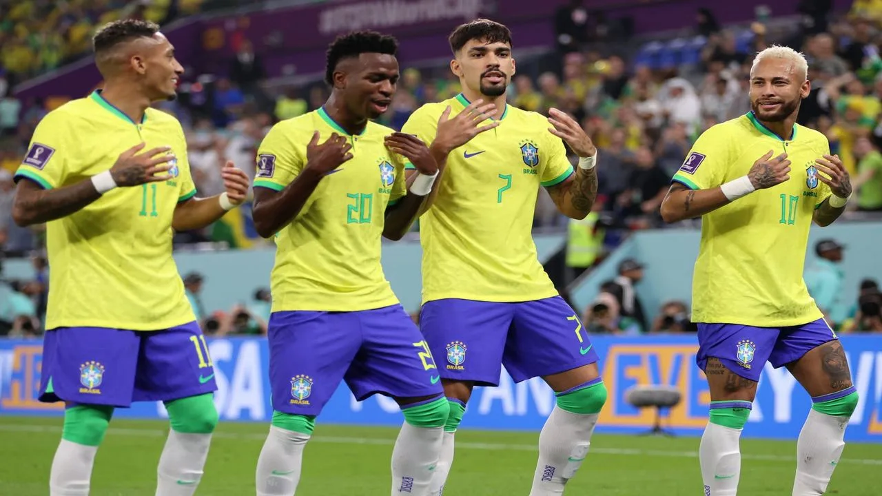 البرازيل ضد تشيلي.. موعد المباراة والقنوات الناقلة في تصفيات كأس العالم 2026 2 البرازيل ضد تشيلي.. موعد المباراة والقنوات الناقلة في تصفيات كأس العالم 2026